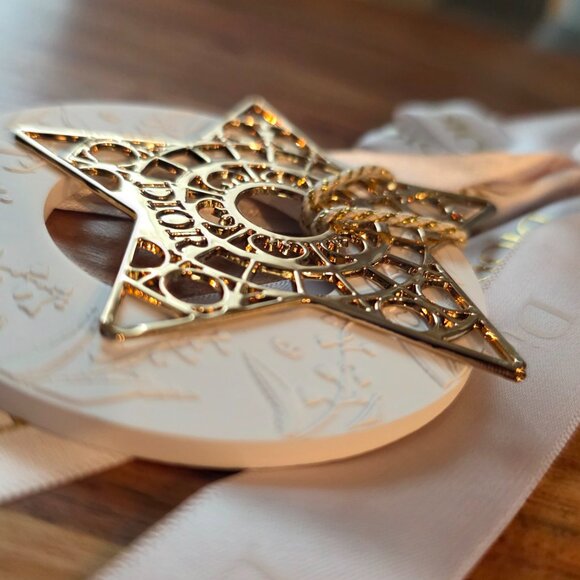 Share Dior (GWP) Holiday Ornament Set – Star, Bow & Aroma Plate - Picture 3 of 6